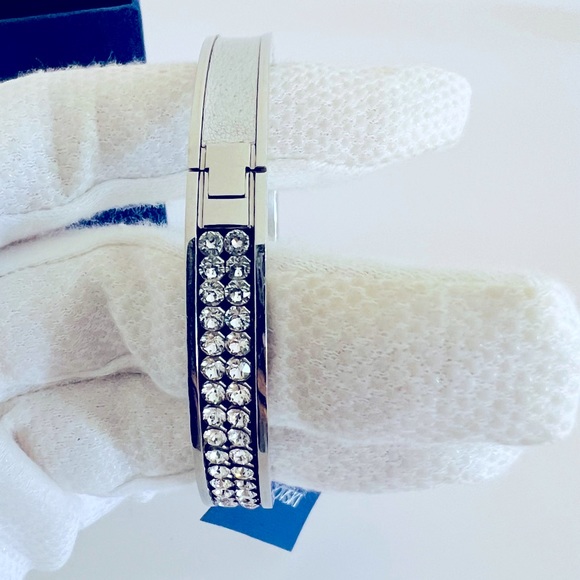 Vintage Swarovski Bangle in Silver - Picture 3 of 11